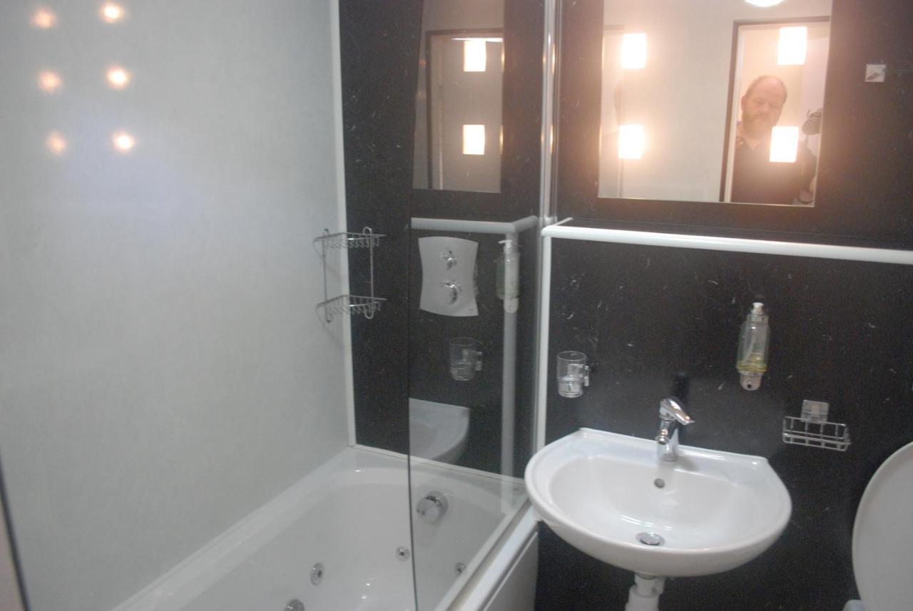 The Radnorshire Arms Hotel Presteigne المظهر الخارجي الصورة